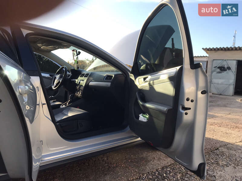 Седан Volkswagen Jetta 2012 в Яготині