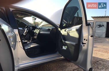 Седан Volkswagen Jetta 2012 в 