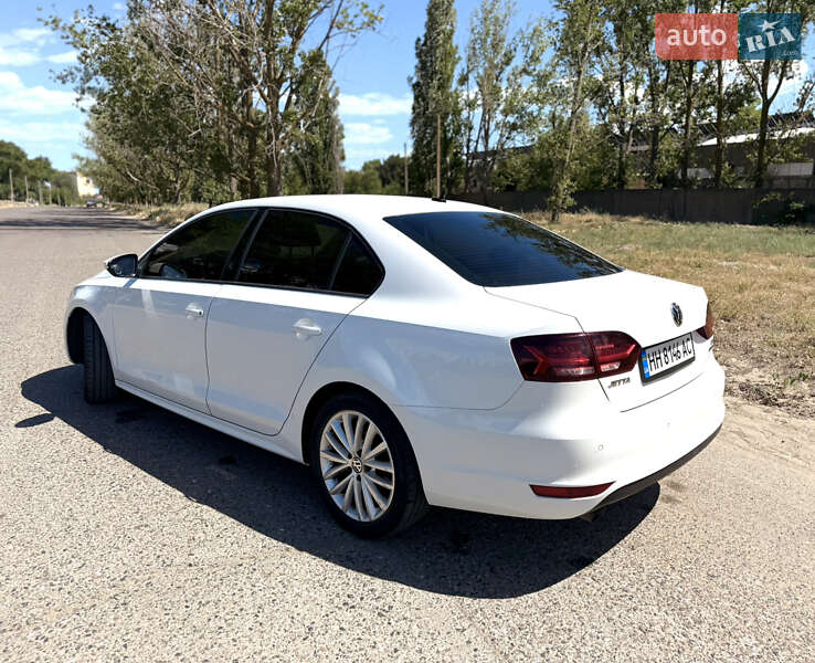 Седан Volkswagen Jetta 2014 в Белгороде-Днестровском