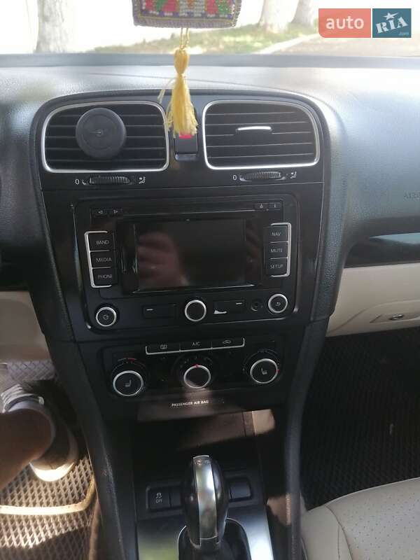 Универсал Volkswagen Jetta 2012 в Киеве