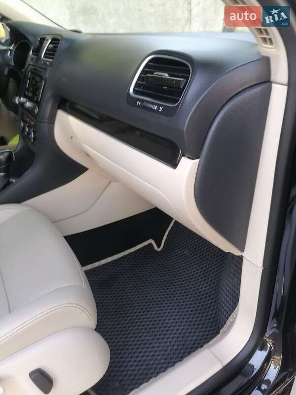 Универсал Volkswagen Jetta 2012 в Киеве