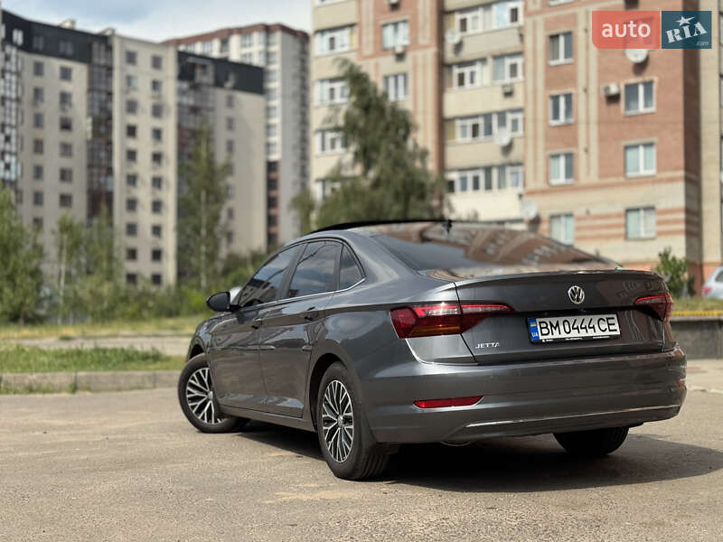 Седан Volkswagen Jetta 2019 в Сумах