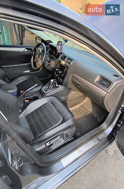 Седан Volkswagen Jetta 2012 в Полтаві