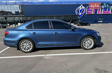Седан Volkswagen Jetta 2014 в 