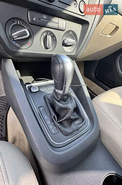 Седан Volkswagen Jetta 2014 в 