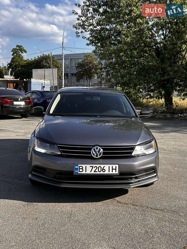 Седан Volkswagen Jetta 2015 в Киеве