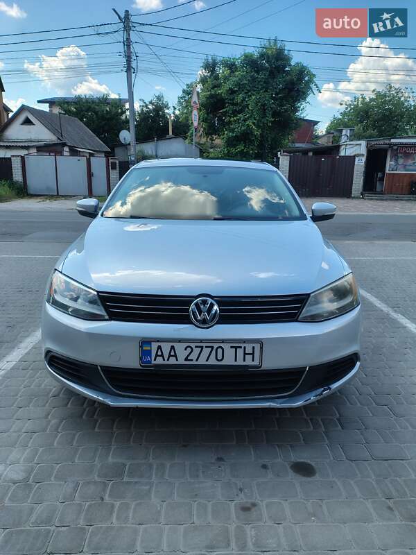 Седан Volkswagen Jetta 2013 в Киеве