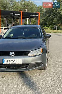Седан Volkswagen Jetta 2011 в 