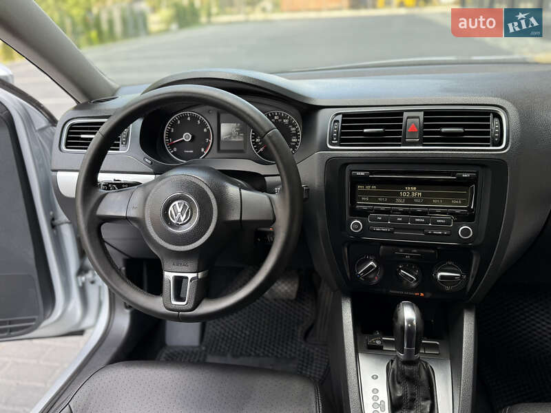 Седан Volkswagen Jetta 2013 в Полтаве