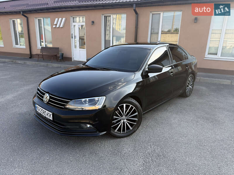 Седан Volkswagen Jetta 2015 в Днепре