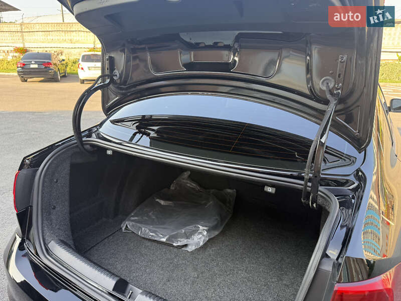 Седан Volkswagen Jetta 2015 в Днепре