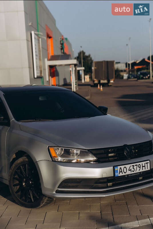 Седан Volkswagen Jetta 2016 в Тячеві