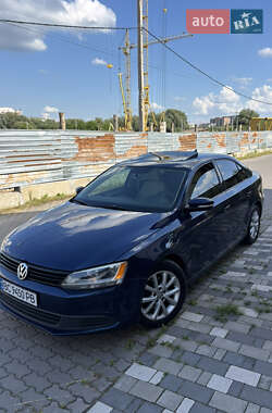 Седан Volkswagen Jetta 2012 в 
