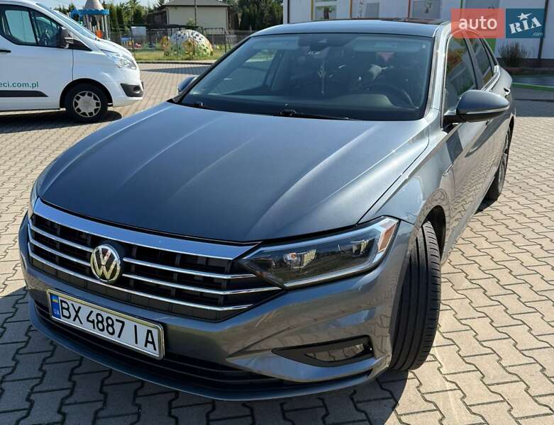 Седан Volkswagen Jetta 2018 в Хмельницькому