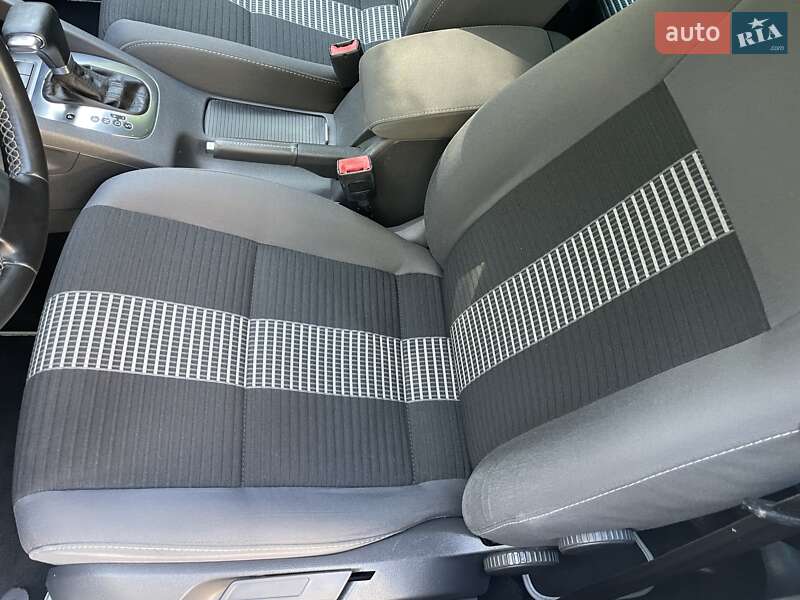 Седан Volkswagen Jetta 2008 в Тернополе