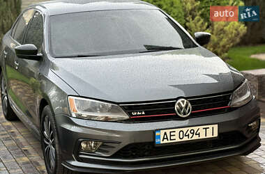 Седан Volkswagen Jetta 2015 в 