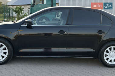 Седан Volkswagen Jetta 2017 в 