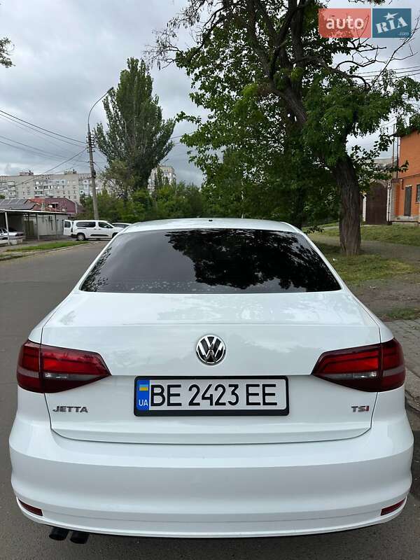 Седан Volkswagen Jetta 2017 в Николаеве