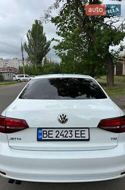Седан Volkswagen Jetta 2017 в 