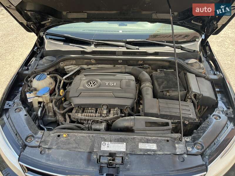 Седан Volkswagen Jetta 2015 в Черкассах