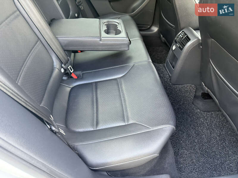 Седан Volkswagen Jetta 2015 в Одессе