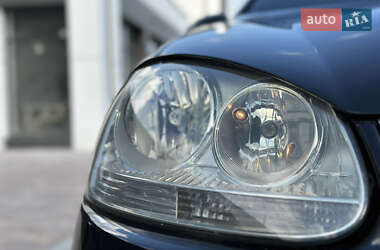 Седан Volkswagen Jetta 2006 в 