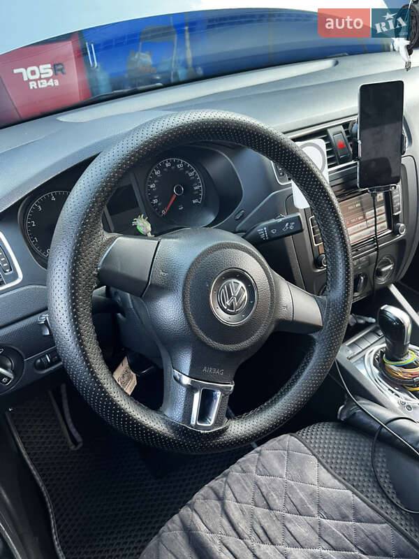 Седан Volkswagen Jetta 2012 в Киеве