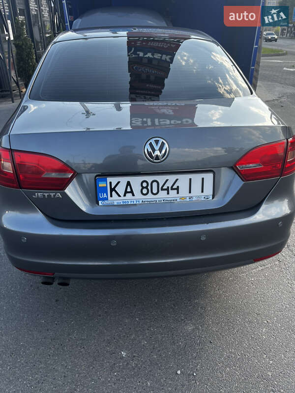 Седан Volkswagen Jetta 2012 в Киеве