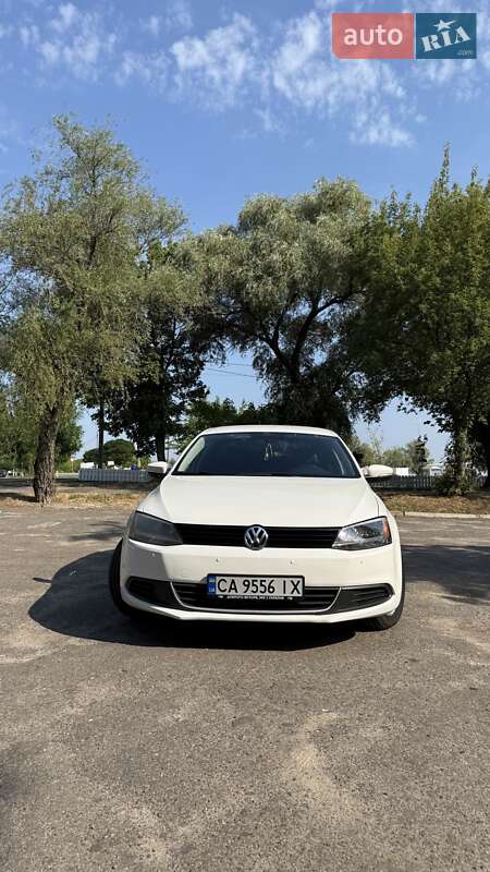 Седан Volkswagen Jetta 2012 в Черкасах