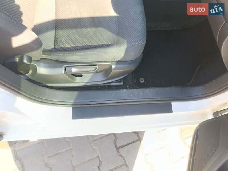 Седан Volkswagen Jetta 2012 в Василькове