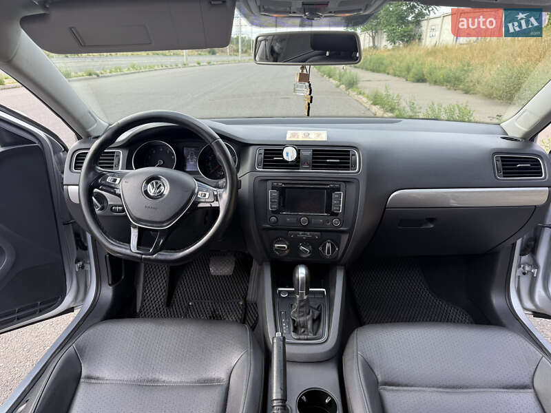 Седан Volkswagen Jetta 2015 в Одессе