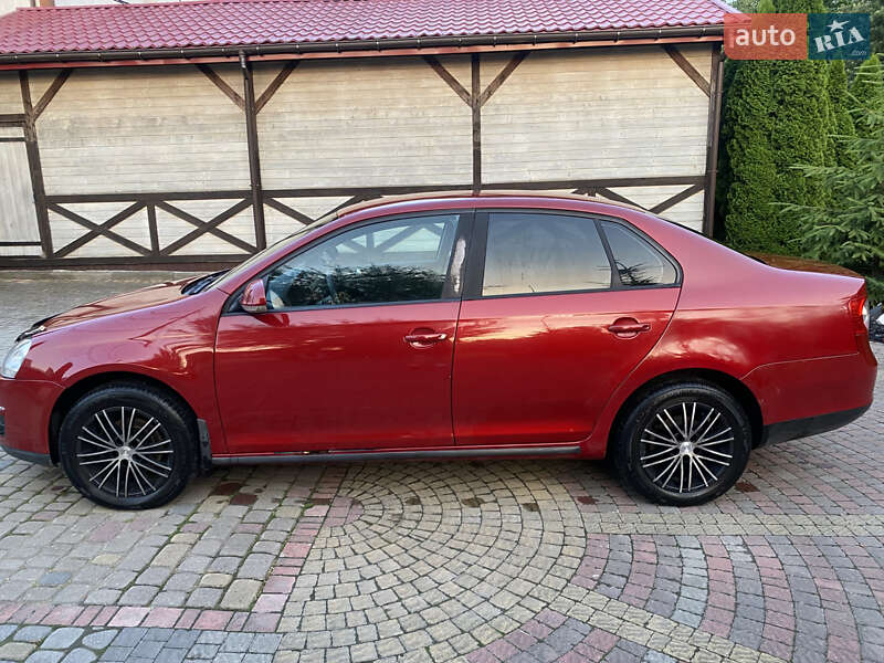 Седан Volkswagen Jetta 2008 в Львове