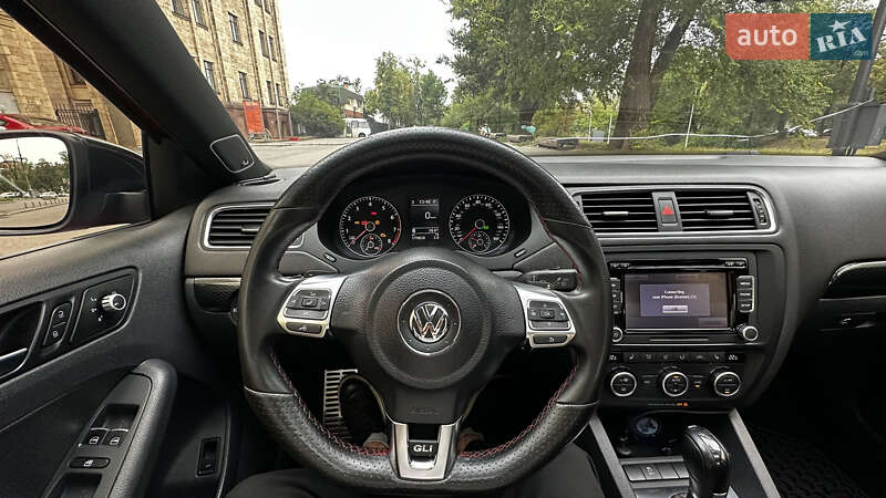 Седан Volkswagen Jetta 2013 в Харькове
