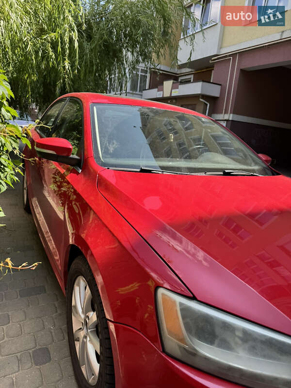 Седан Volkswagen Jetta 2013 в Ирпене