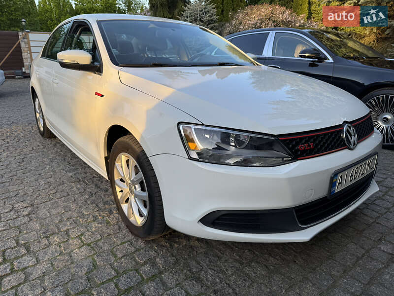 Седан Volkswagen Jetta 2014 в Киеве