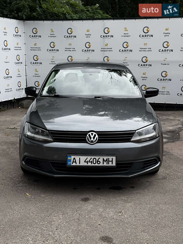 Седан Volkswagen Jetta 2013 в Киеве