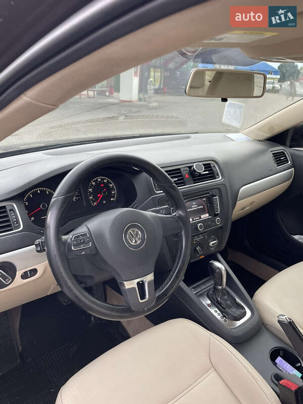 Седан Volkswagen Jetta 2011 в Богородчанах