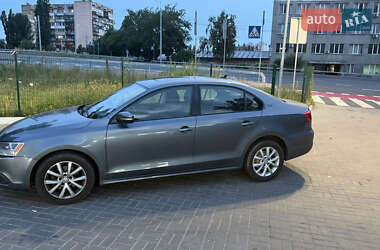 Седан Volkswagen Jetta 2011 в Києві