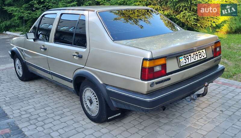 Седан Volkswagen Jetta 1984 в Ратным