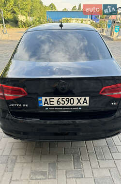 Седан Volkswagen Jetta 2014 в 
