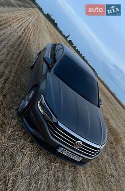 Седан Volkswagen Jetta 2019 в 