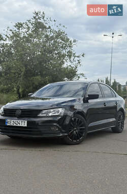 Седан Volkswagen Jetta 2016 в 