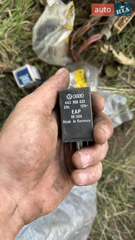 Седан Volkswagen Jetta 1988 в Радехові