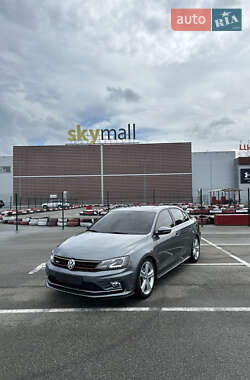 Седан Volkswagen Jetta 2015 в Киеве