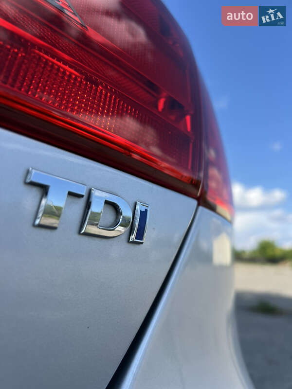 Седан Volkswagen Jetta 2012 в Киеве