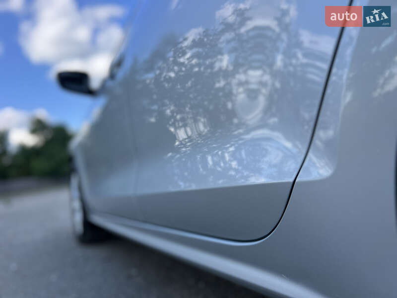 Седан Volkswagen Jetta 2012 в Киеве