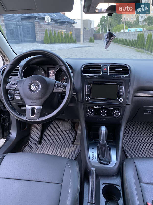 Универсал Volkswagen Jetta 2014 в Ровно