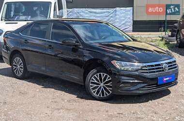 Седан Volkswagen Jetta 2019 в 