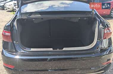 Седан Volkswagen Jetta 2019 в 