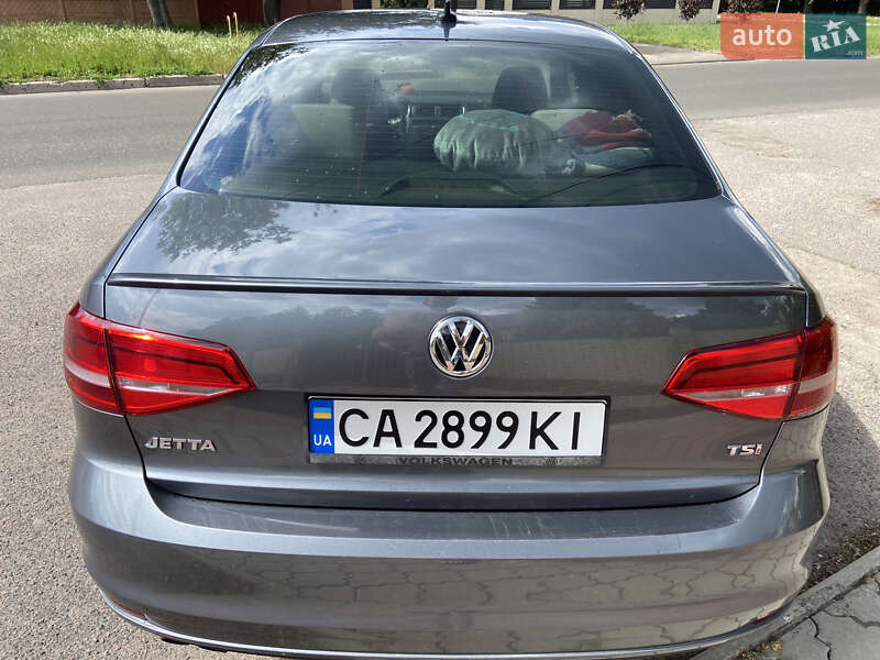 Седан Volkswagen Jetta 2015 в Черкассах